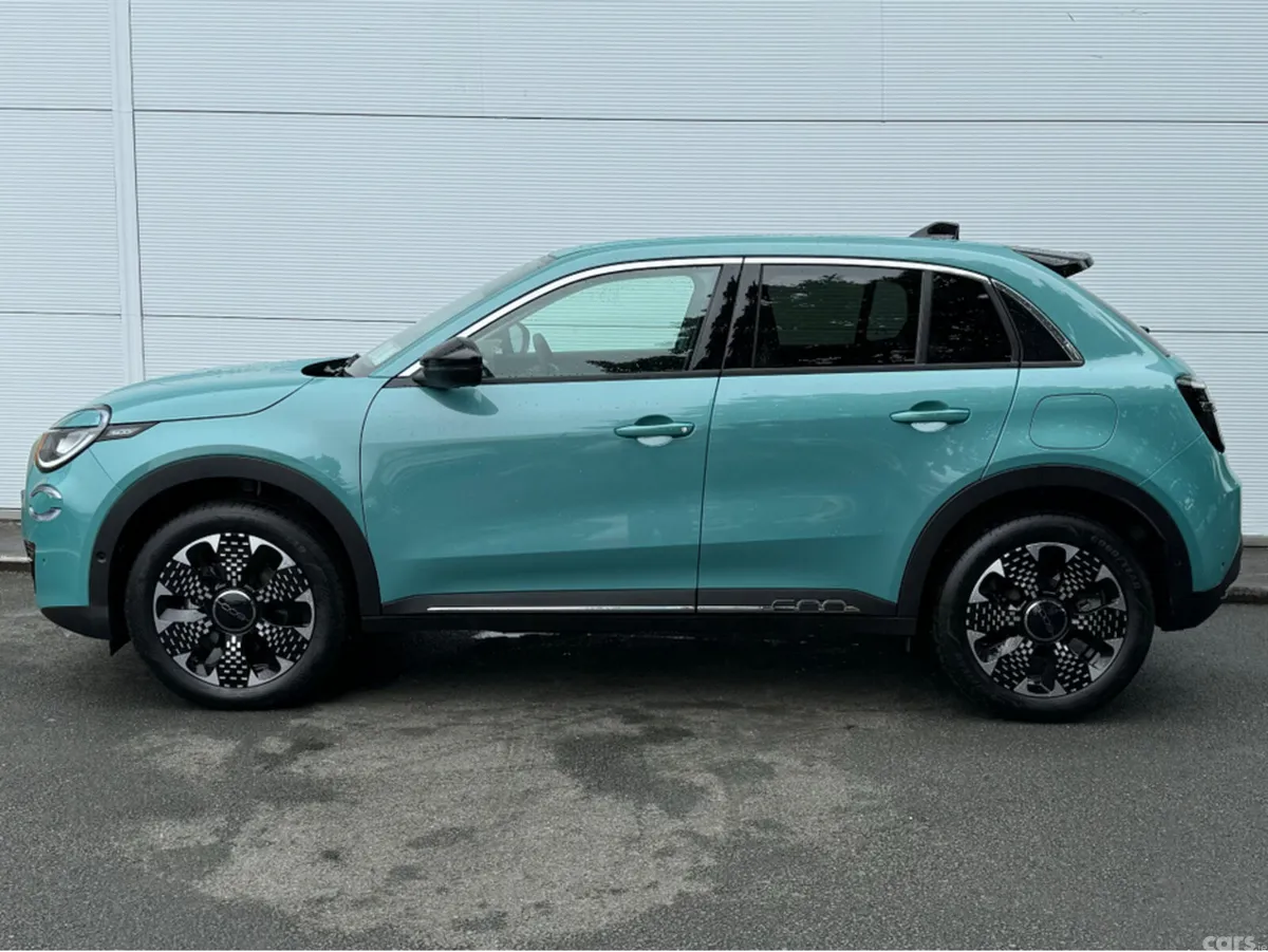 Fiat 600 SUV, Petrol Hybrid, 2026, Blue