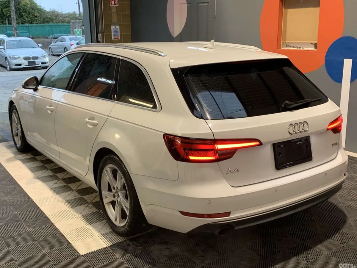 Audi A4 Estate, Petrol, 2018, White