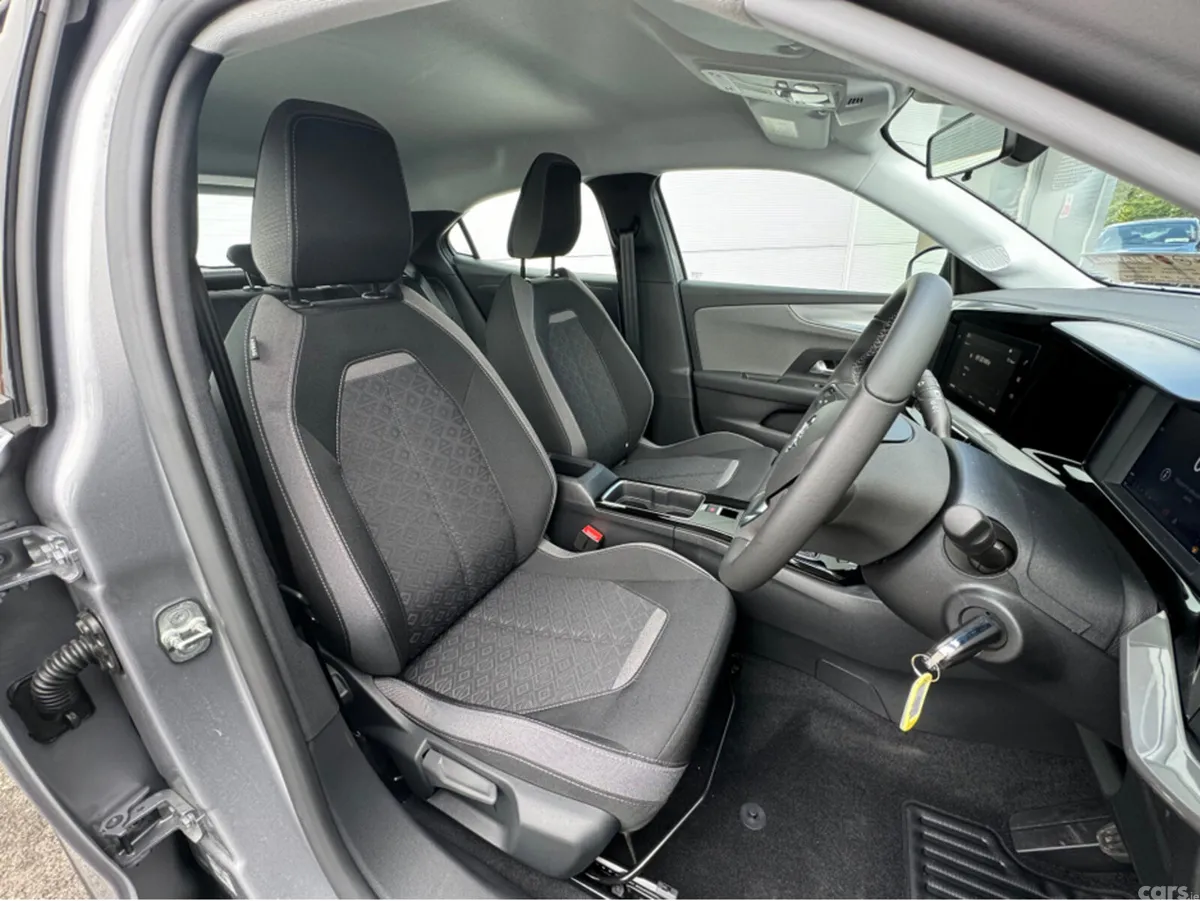 Opel Mokka SUV, Petrol, 2026, Grey