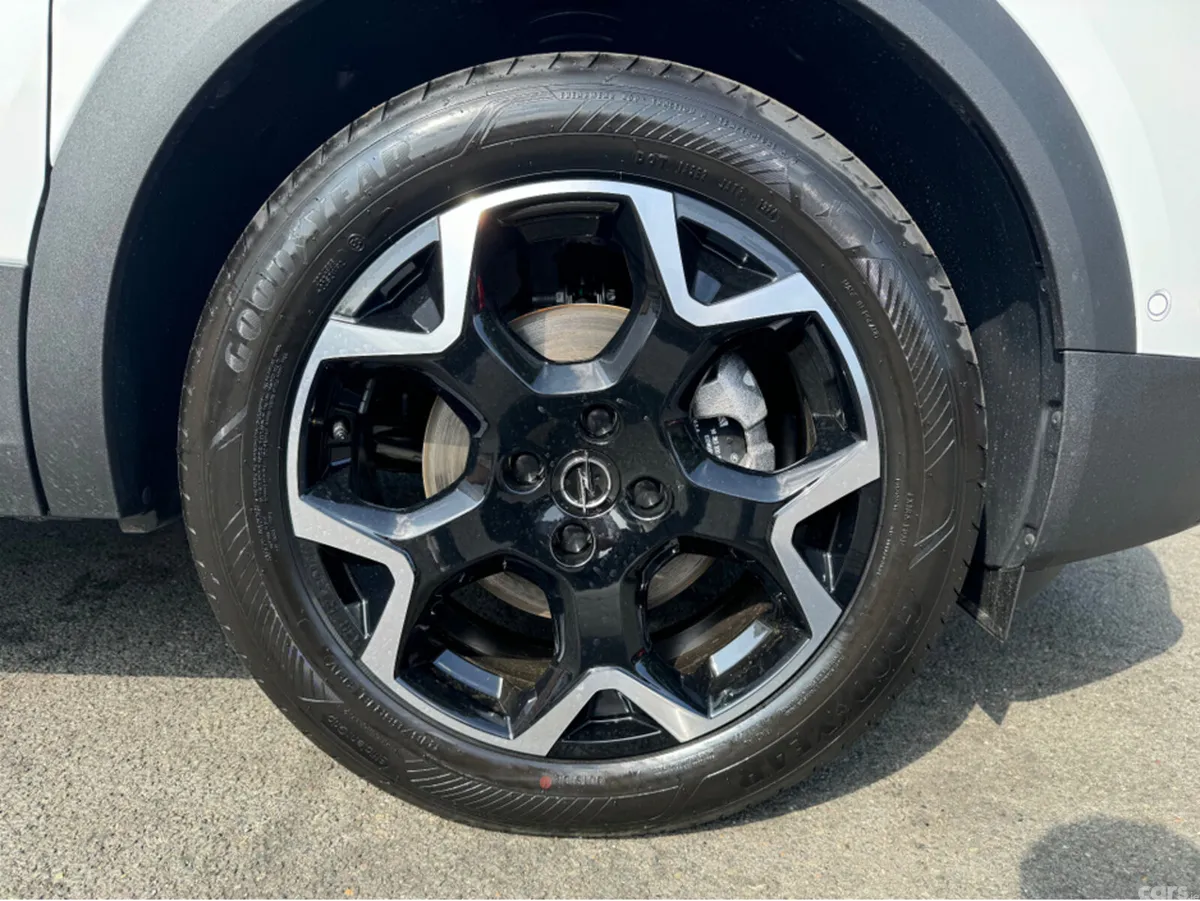 Opel Mokka SUV, Petrol Hybrid, 2026, White
