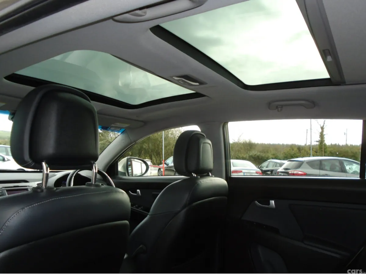 Kia Sportage SUV, Diesel, 2011, Beige