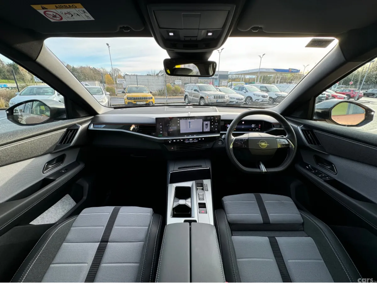 Opel Grandland SUV, Petrol Hybrid, 2026, Bronze