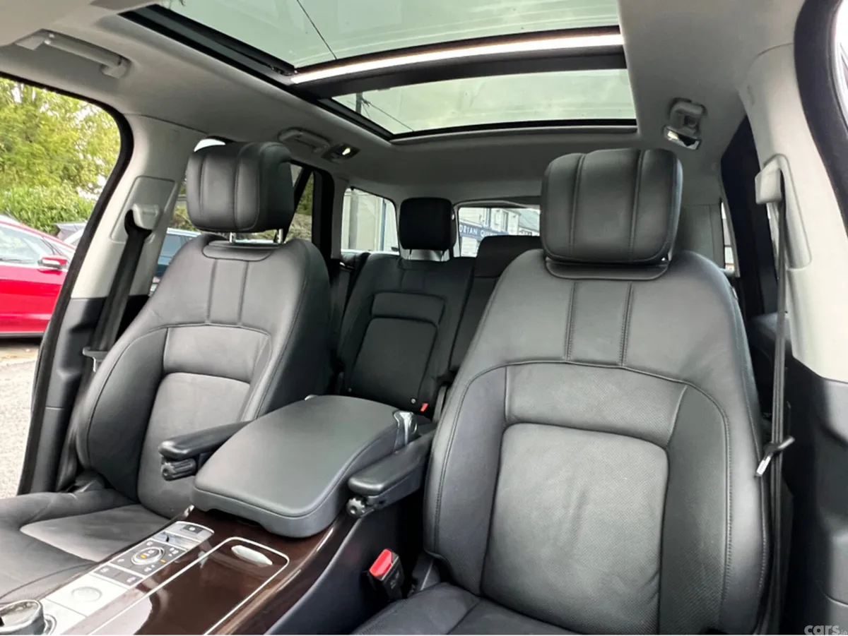 Land Rover Range Rover SUV, Petrol Plug-in Hybrid, 2018, Black