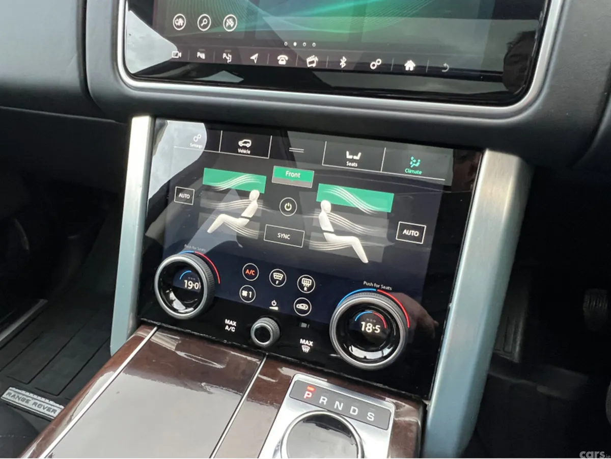 Land Rover Range Rover SUV, Petrol Plug-in Hybrid, 2018, Black