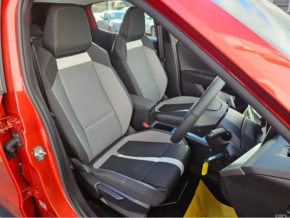 Opel Frontera SUV, Electric, 2026, Orange