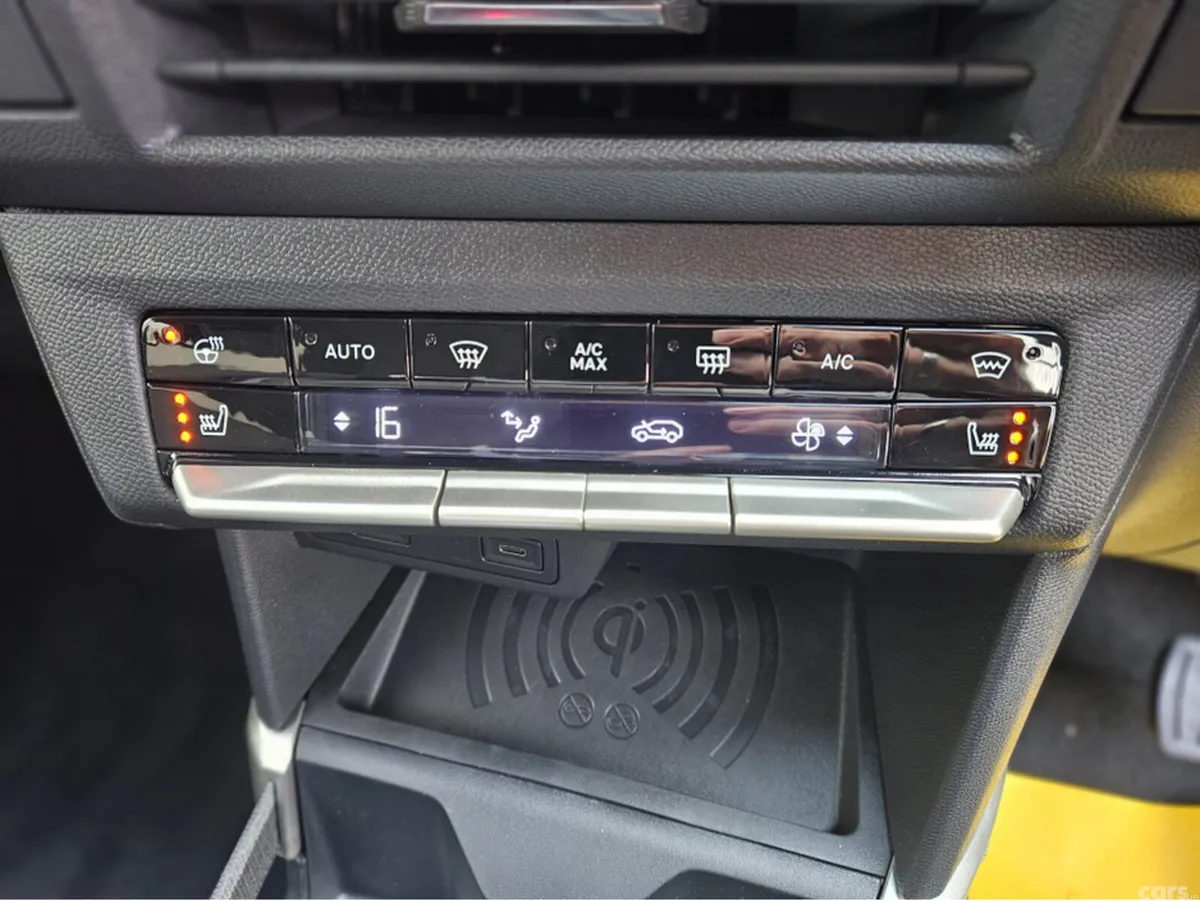 Opel Frontera SUV, Petrol Hybrid, 2026, Blue
