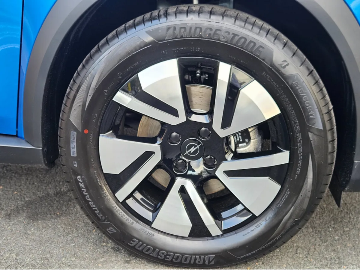 Opel Frontera SUV, Petrol Hybrid, 2026, Blue
