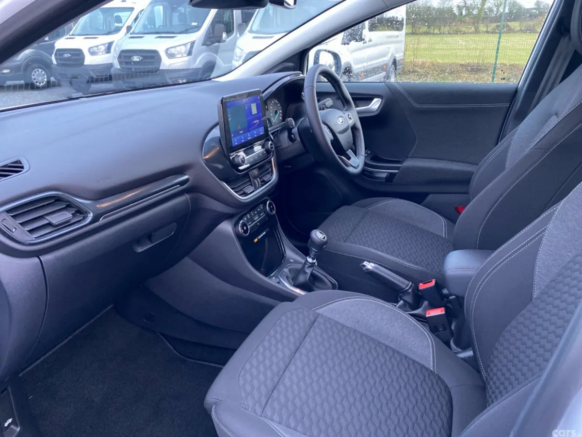 Ford Puma MPV, Petrol Hybrid, 2023, White