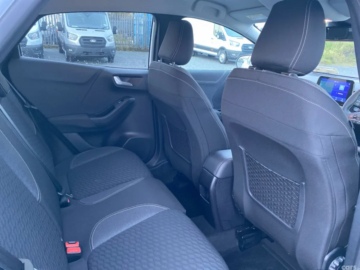 Ford Puma MPV, Petrol Hybrid, 2023, White