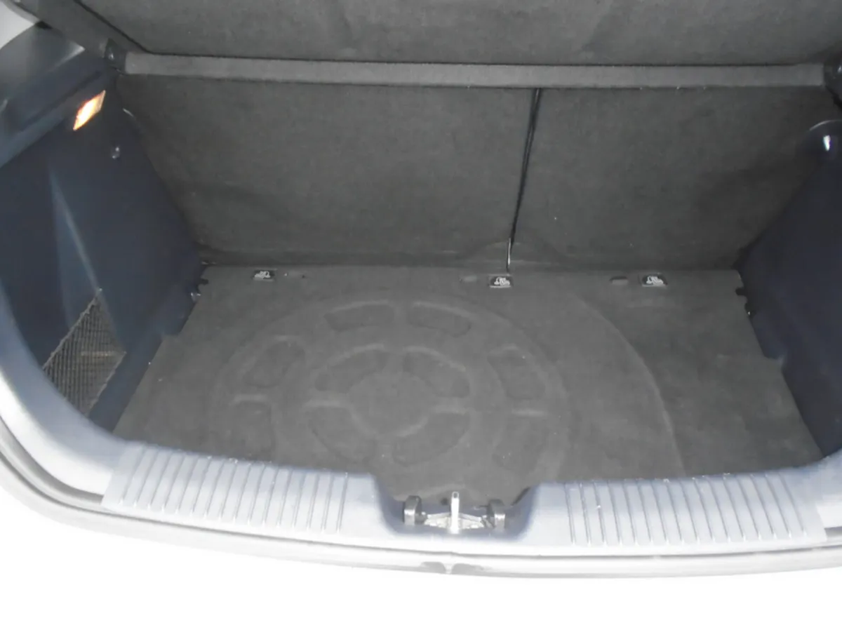 Kia Rio Hatchback, Diesel, 2014, Silver