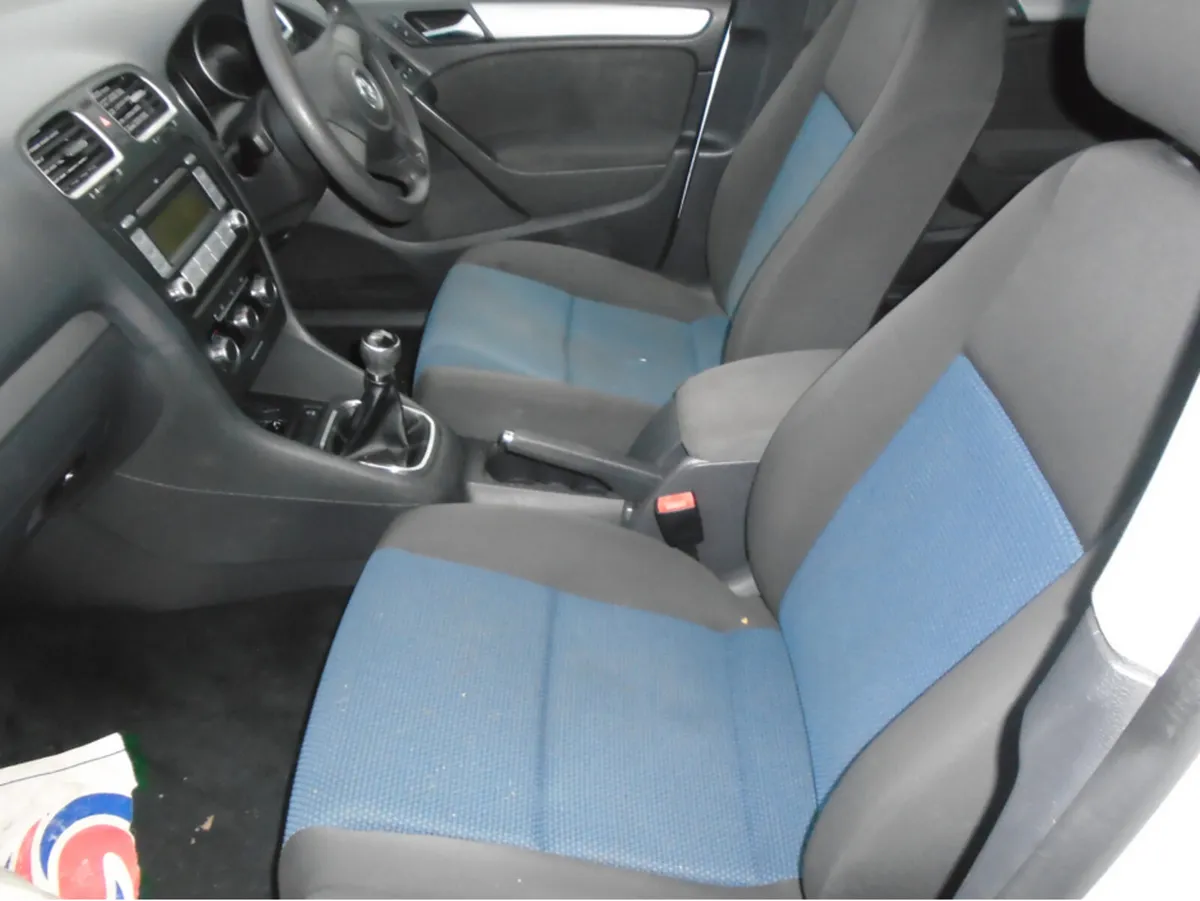 Volkswagen Golf Hatchback, Diesel, 2010, White