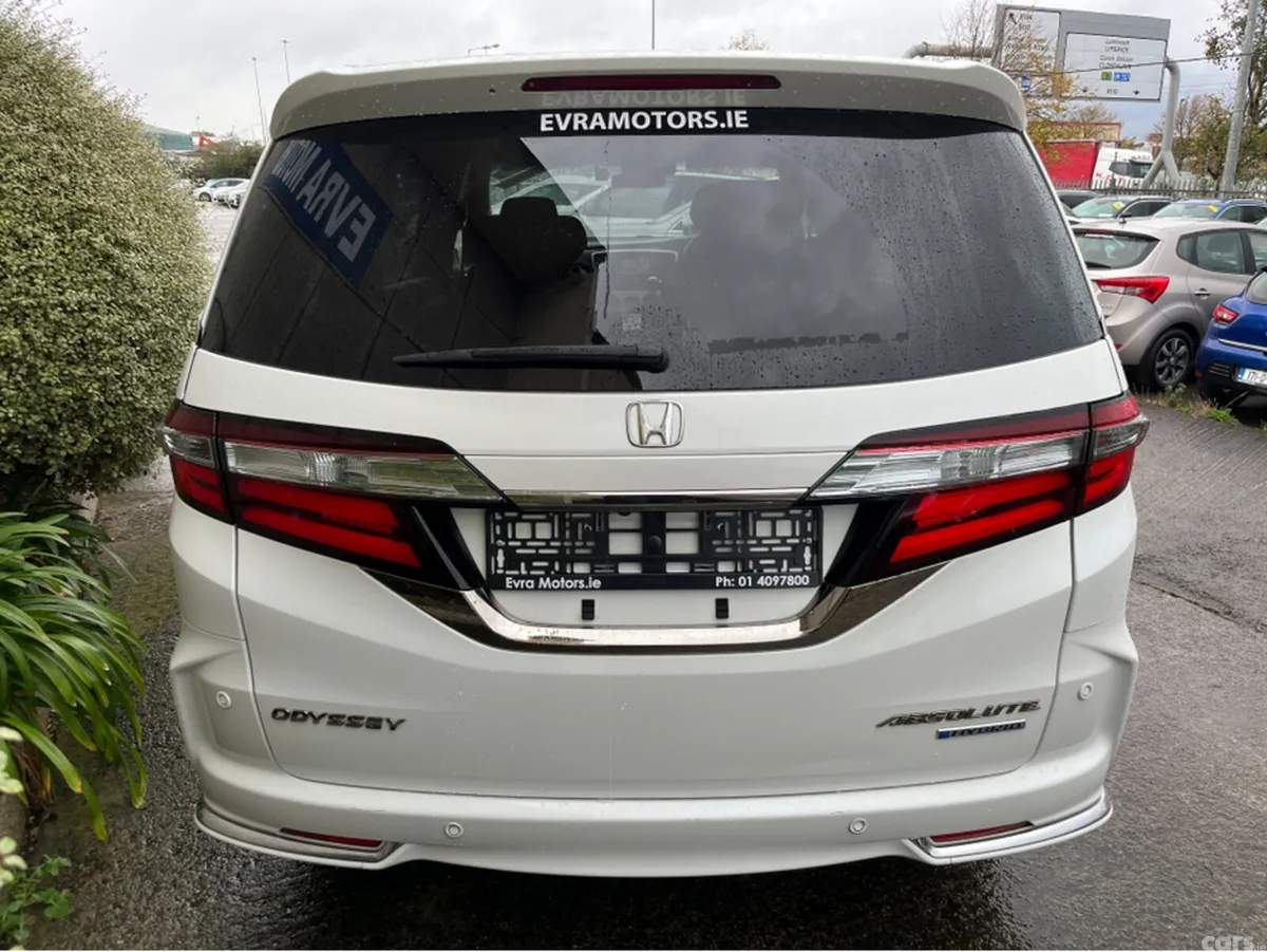 Honda Odyssey MPV, Petrol Hybrid, 2020, White