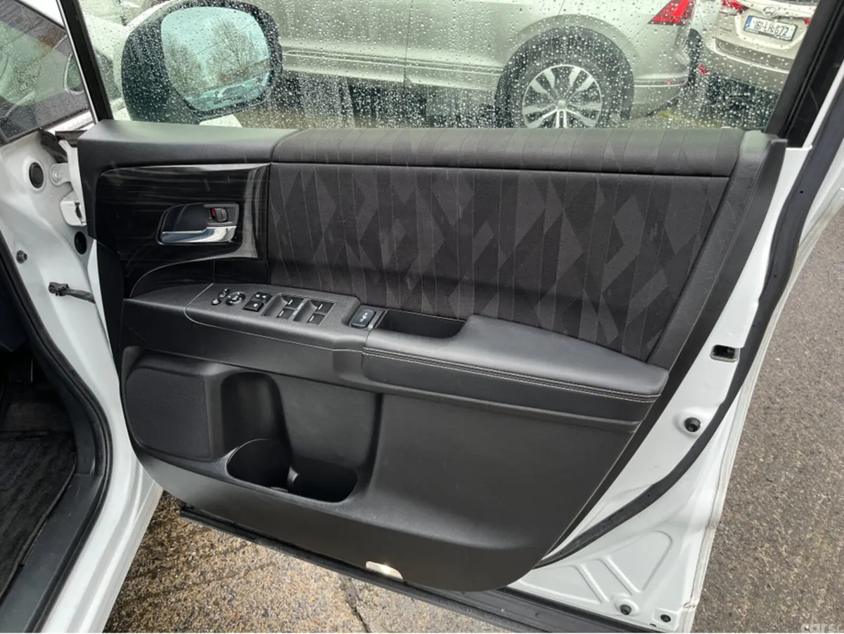 Honda Odyssey MPV, Petrol Hybrid, 2020, White