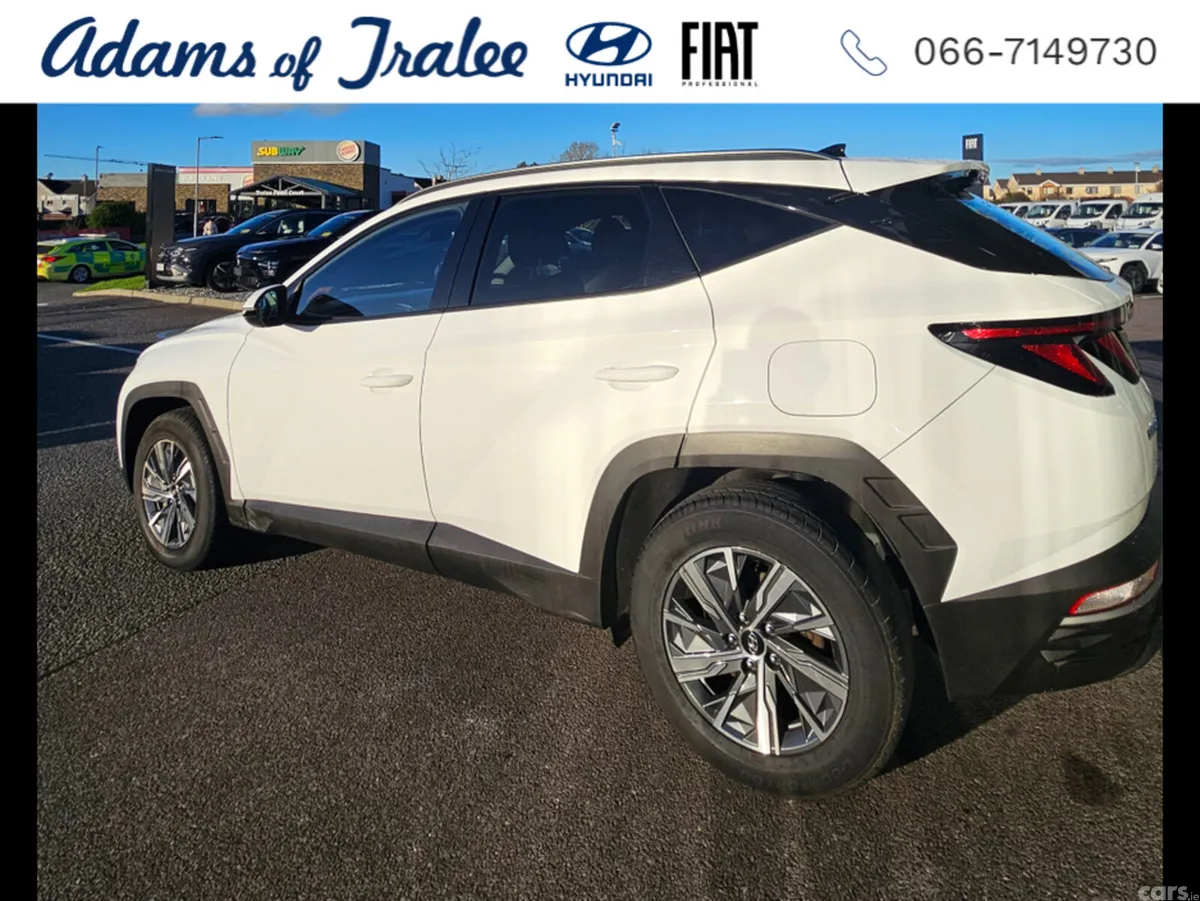 Hyundai Tucson MPV, Petrol Hybrid, 2024, White