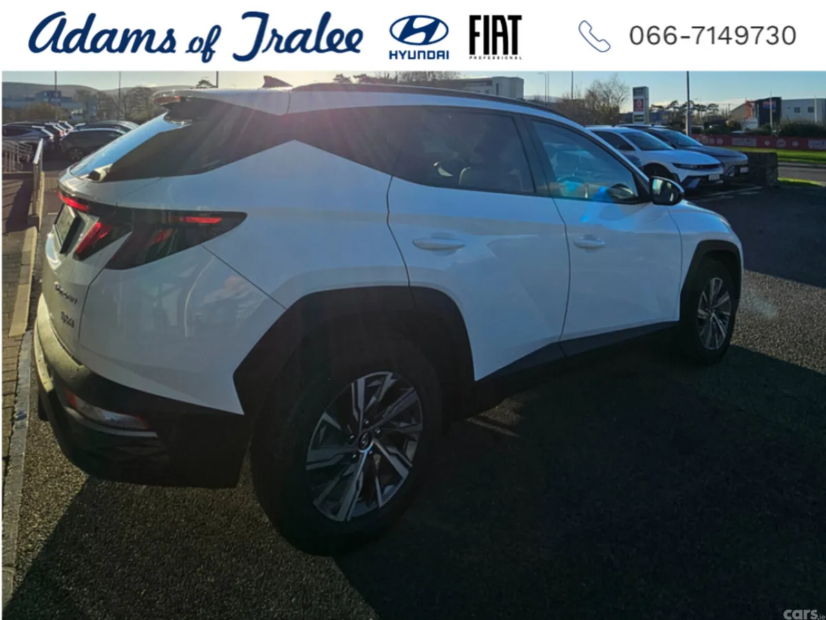 Hyundai Tucson MPV, Petrol Hybrid, 2024, White