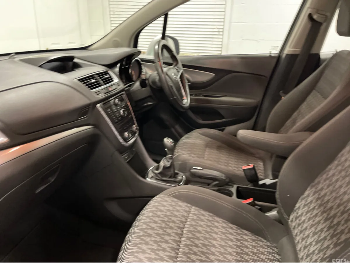 Opel Mokka Hatchback, Diesel, 2015, Silver