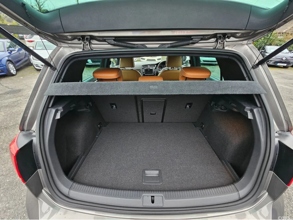 Volkswagen Golf Hatchback, Petrol, 2014, Grey