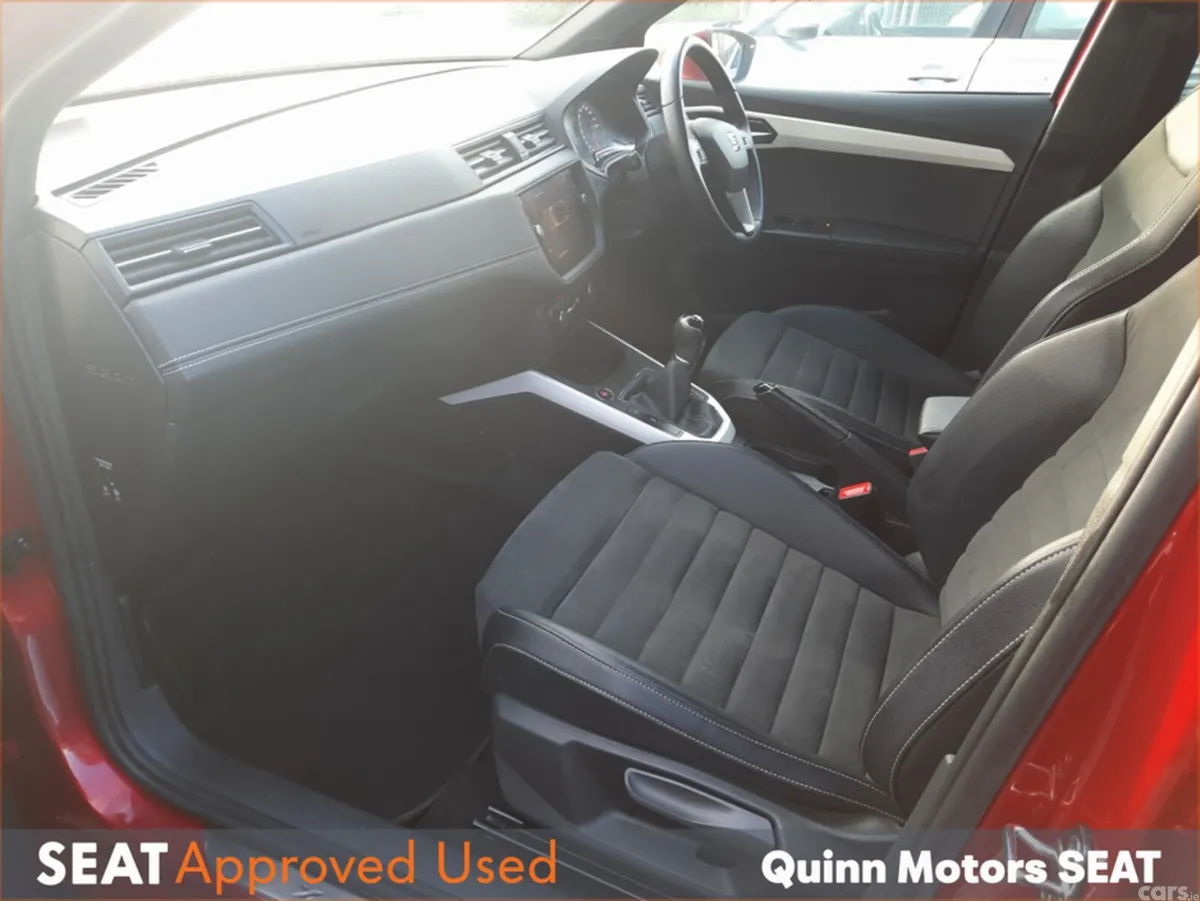 SEAT Arona Hatchback, Petrol, 2021, Red