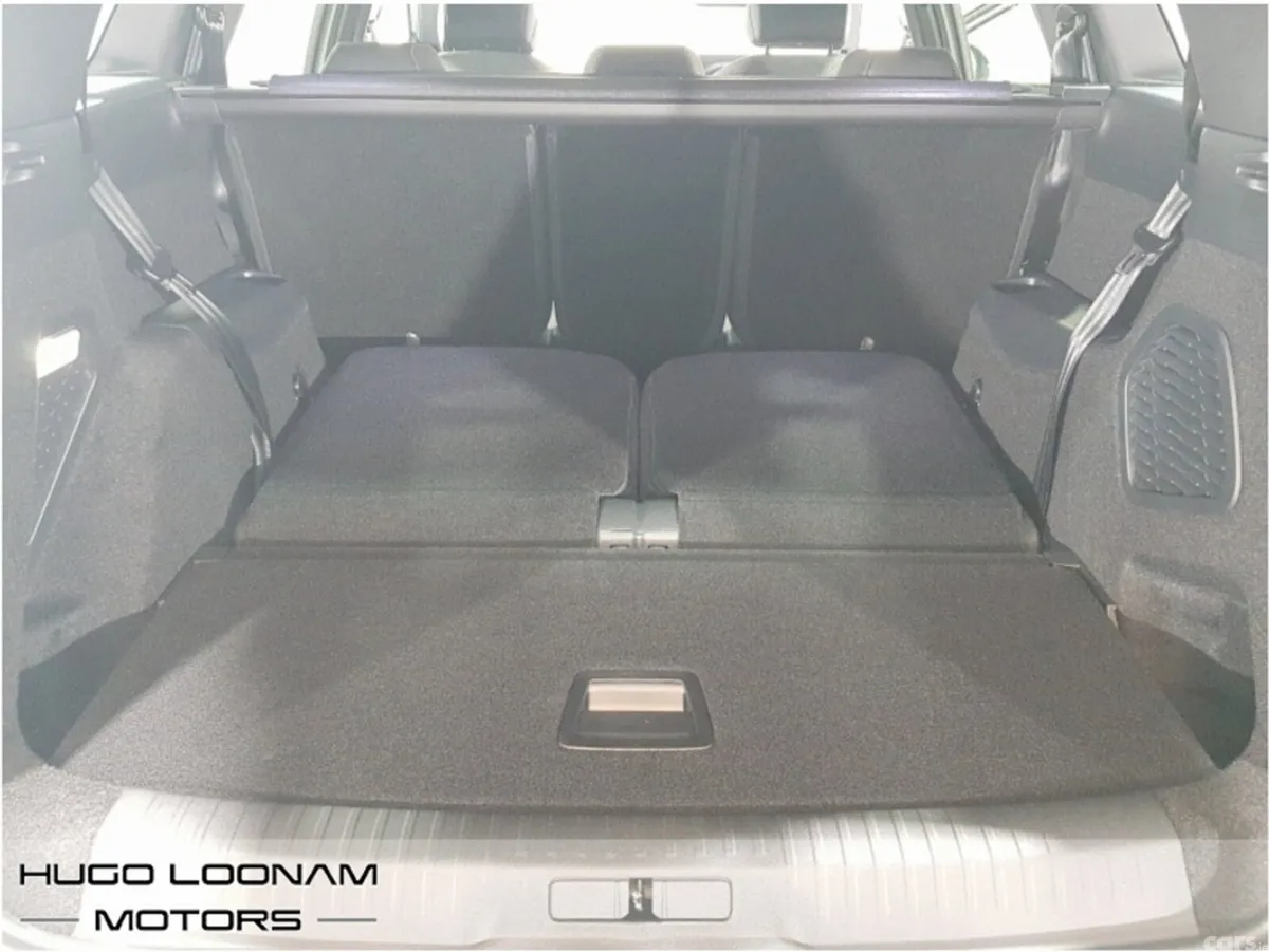 Peugeot 5008 SUV, Petrol Hybrid, 2026, Blue