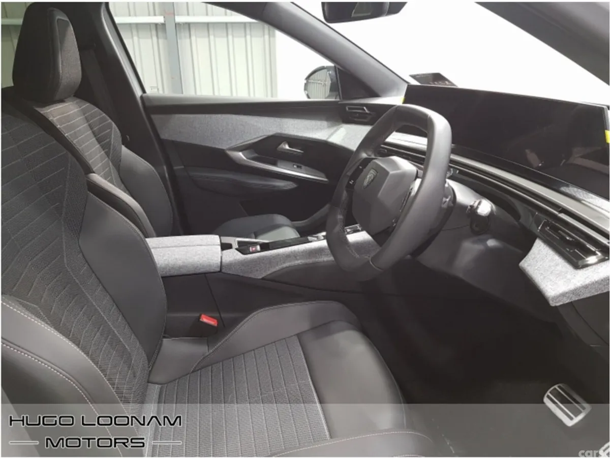 Peugeot 3008 SUV, Petrol Hybrid, 2026, White