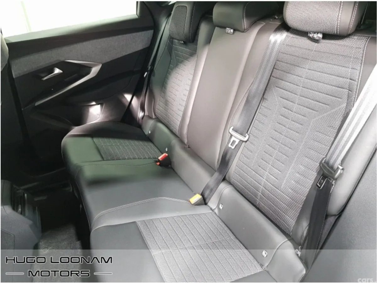 Peugeot 3008 SUV, Petrol Hybrid, 2026, White
