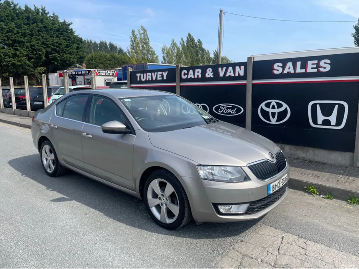Skoda Octavia Hatchback, Diesel, 2016, Beige