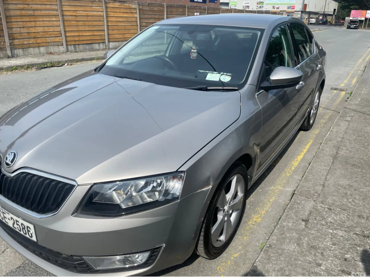 Skoda Octavia Hatchback, Diesel, 2016, Beige