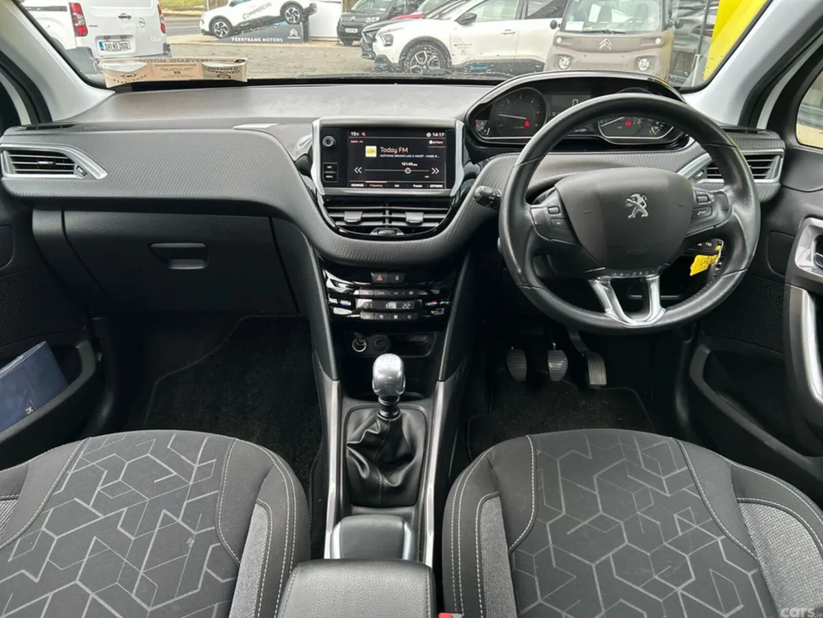Peugeot 2008 Hatchback, Diesel, 2020, White