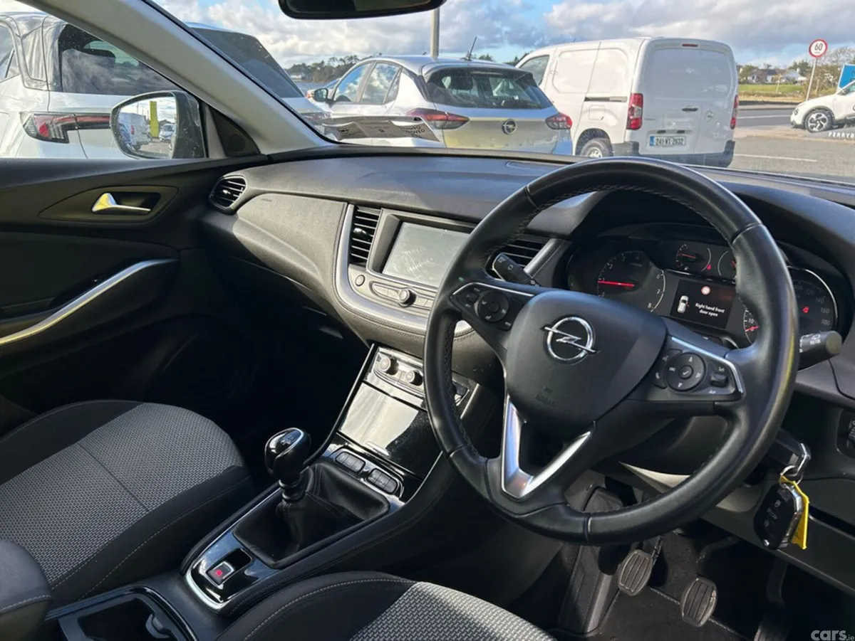 Opel Grandland X SUV, Diesel, 2020, Grey