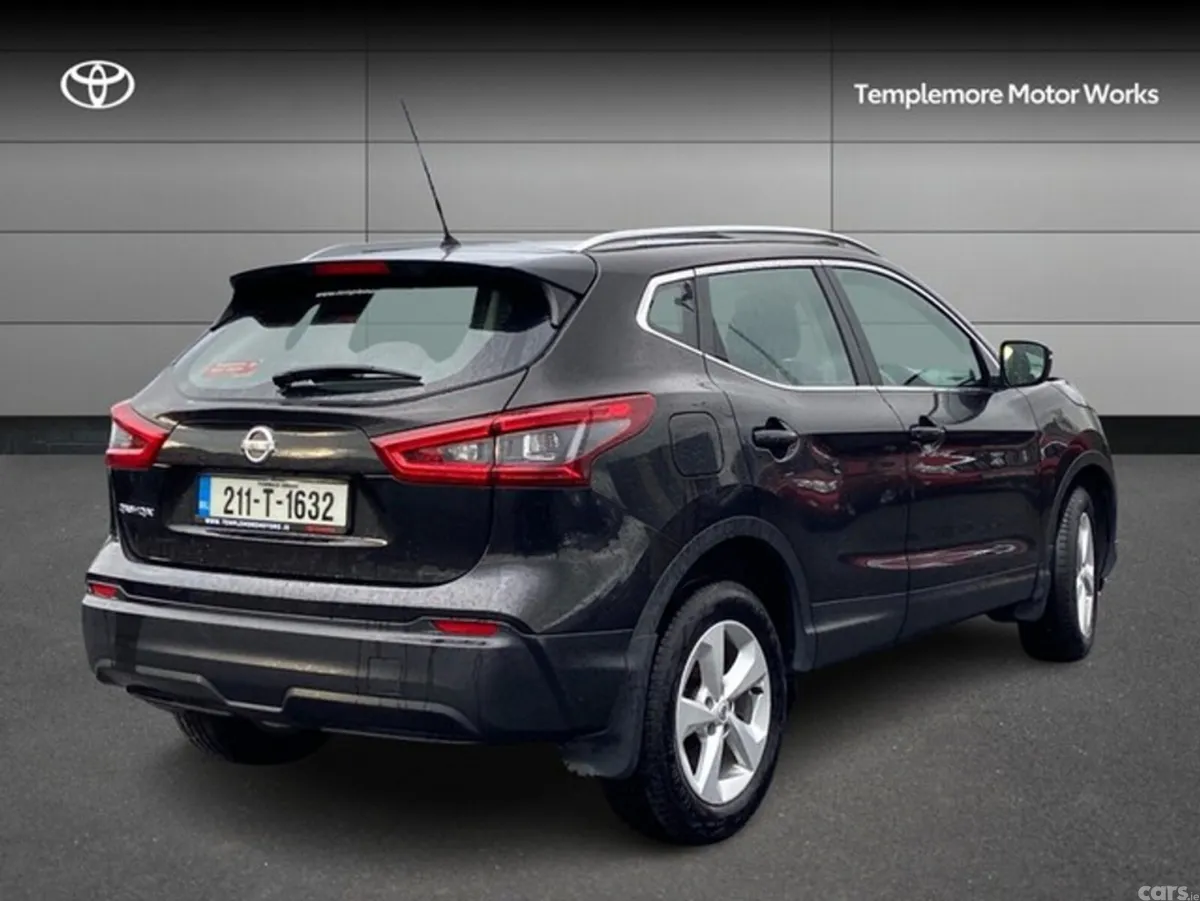 Nissan Qashqai MPV, Petrol, 2021, Black