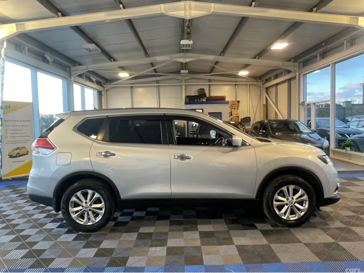 Nissan X-Trail MPV, Diesel, 2015, Blue