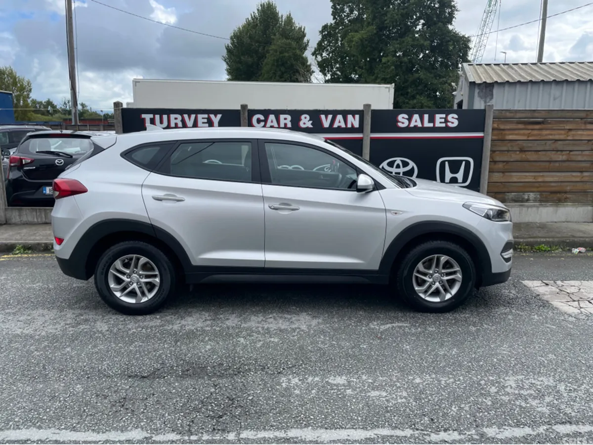 Hyundai Tucson Estate, Diesel, 2016, Silver