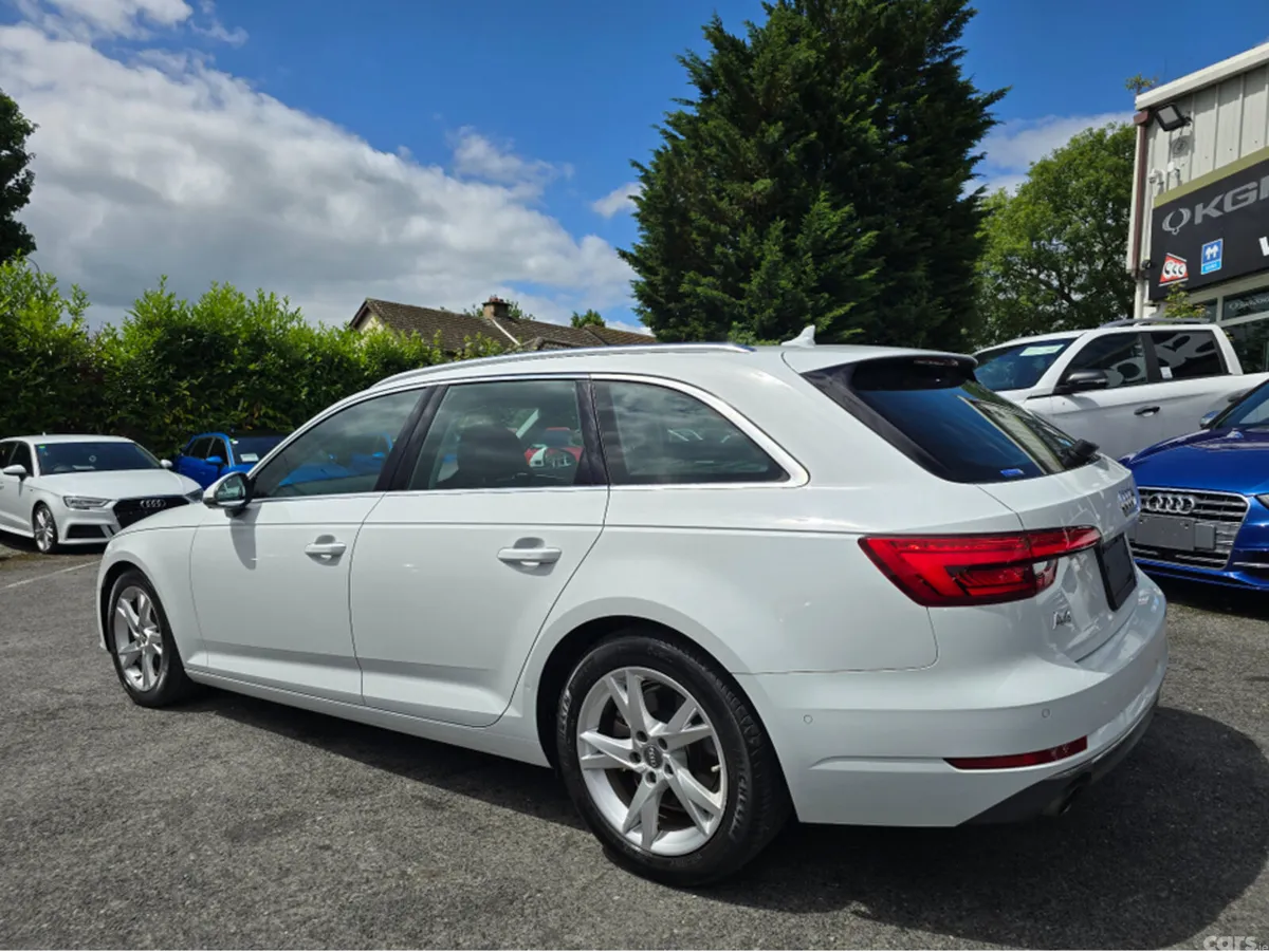 Audi A4 Estate, Petrol, 2017, White