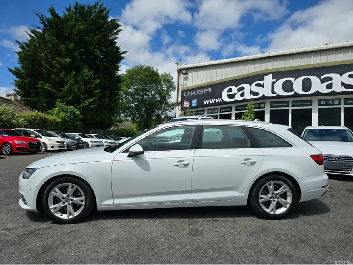 Audi A4 Estate, Petrol, 2017, White