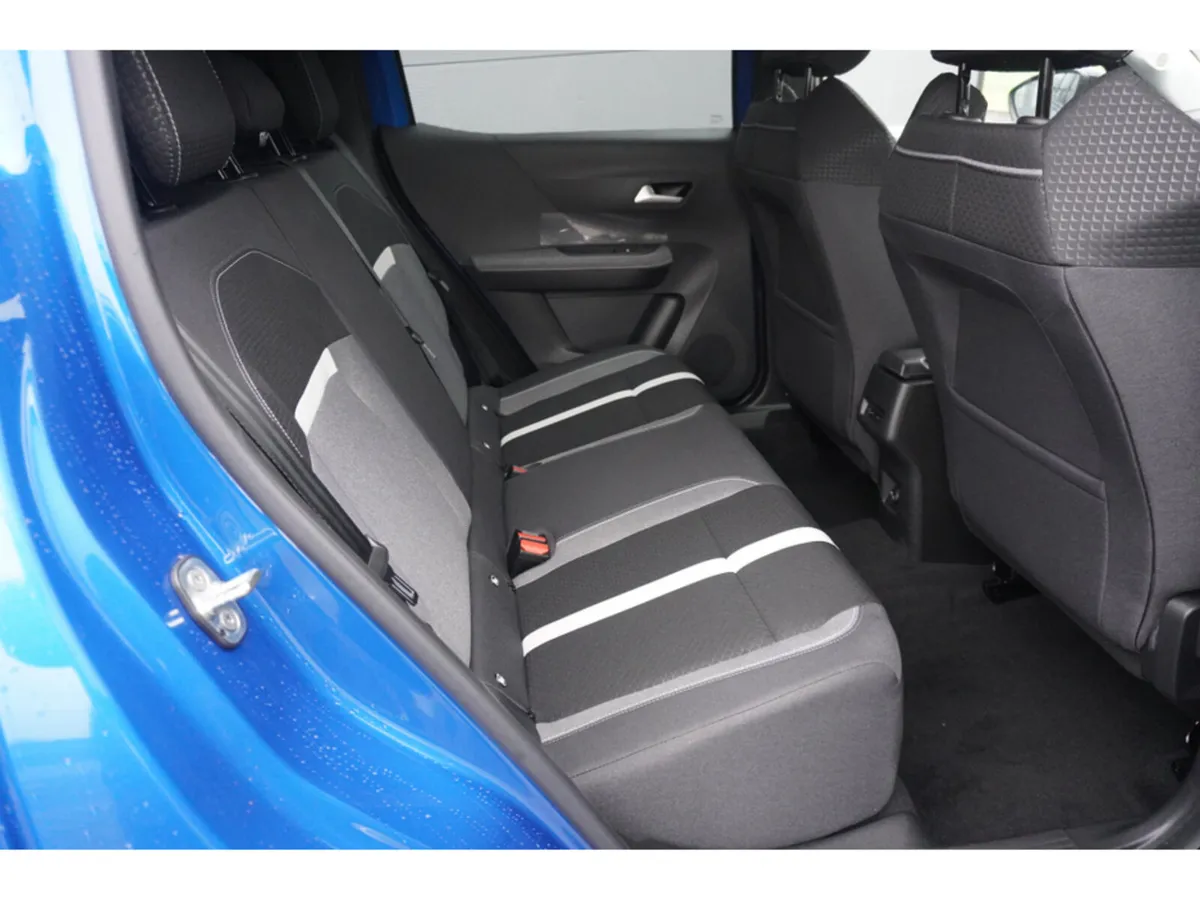 Opel Frontera SUV, Petrol Hybrid, 2026, Blue