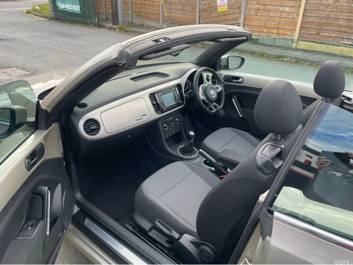Volkswagen Beetle Saloon, Petrol, 2015, Silver