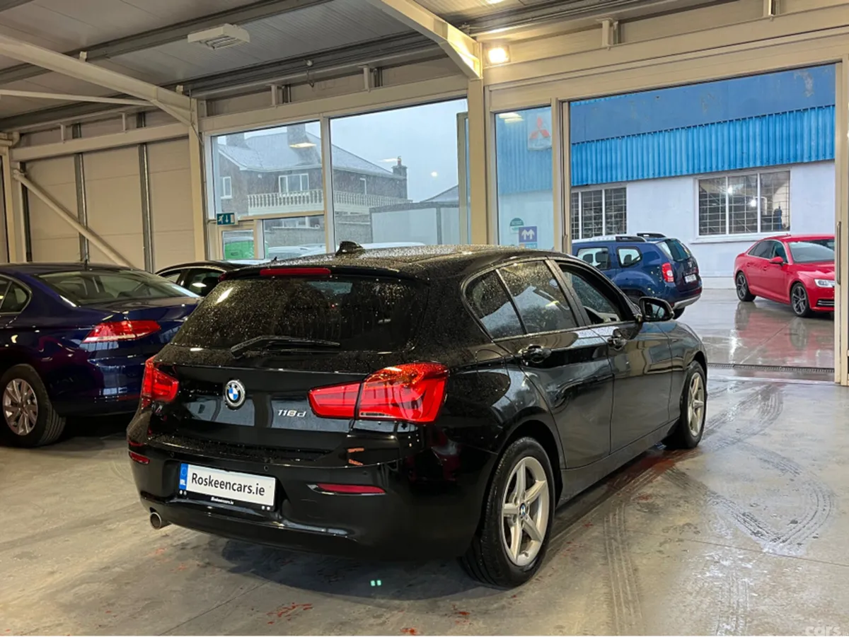 BMW 1-Series Hatchback, Diesel, 2015, Black