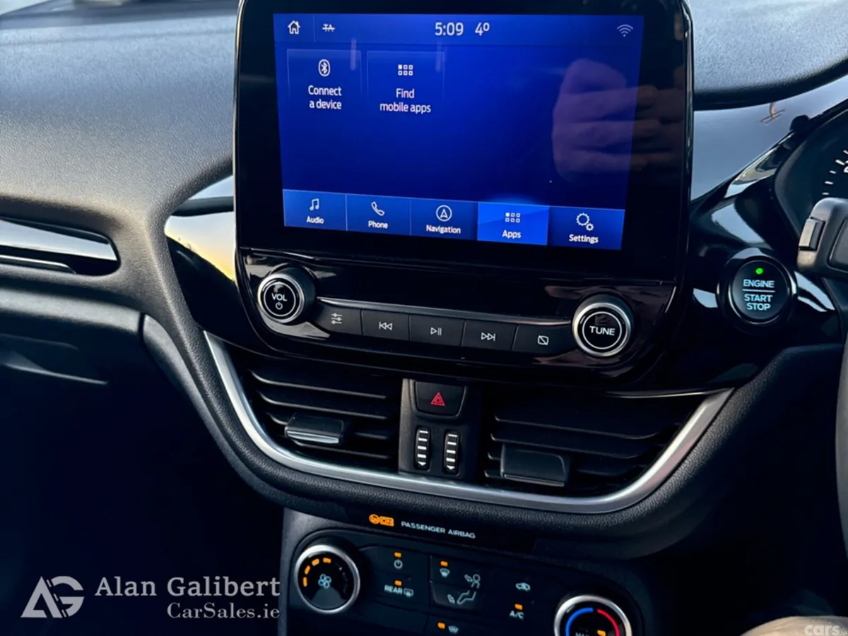 Ford Fiesta Hatchback, Petrol, 2022, Black
