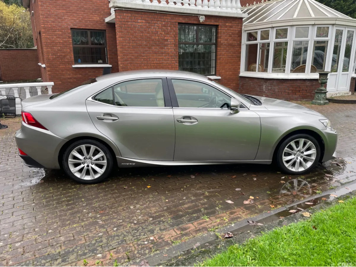 Lexus IS Saloon, Petrol Hybrid, 2014, Silver