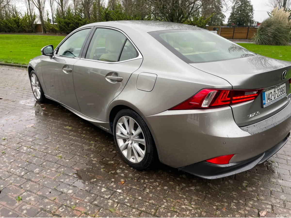 Lexus IS Saloon, Petrol Hybrid, 2014, Silver