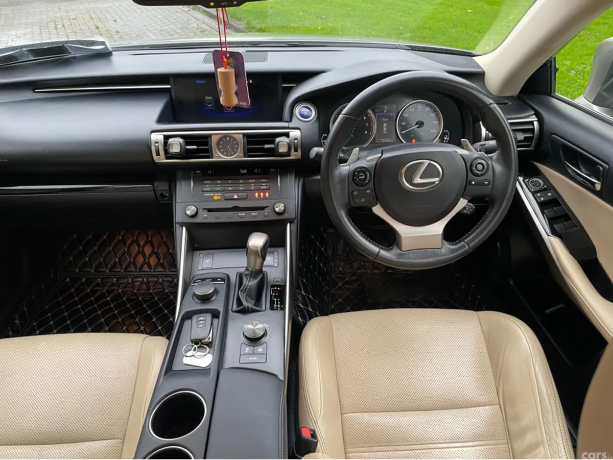 Lexus IS Saloon, Petrol Hybrid, 2014, Silver