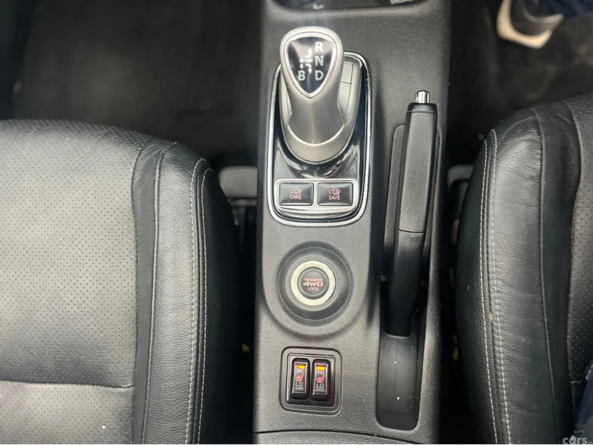 Mitsubishi Outlander Estate, Petrol Plug-in Hybrid, 2015, Black