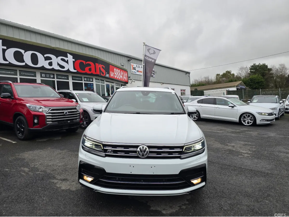 Volkswagen Tiguan MPV, Petrol, 2018, White