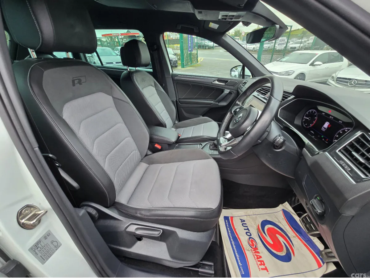 Volkswagen Tiguan MPV, Petrol, 2018, White