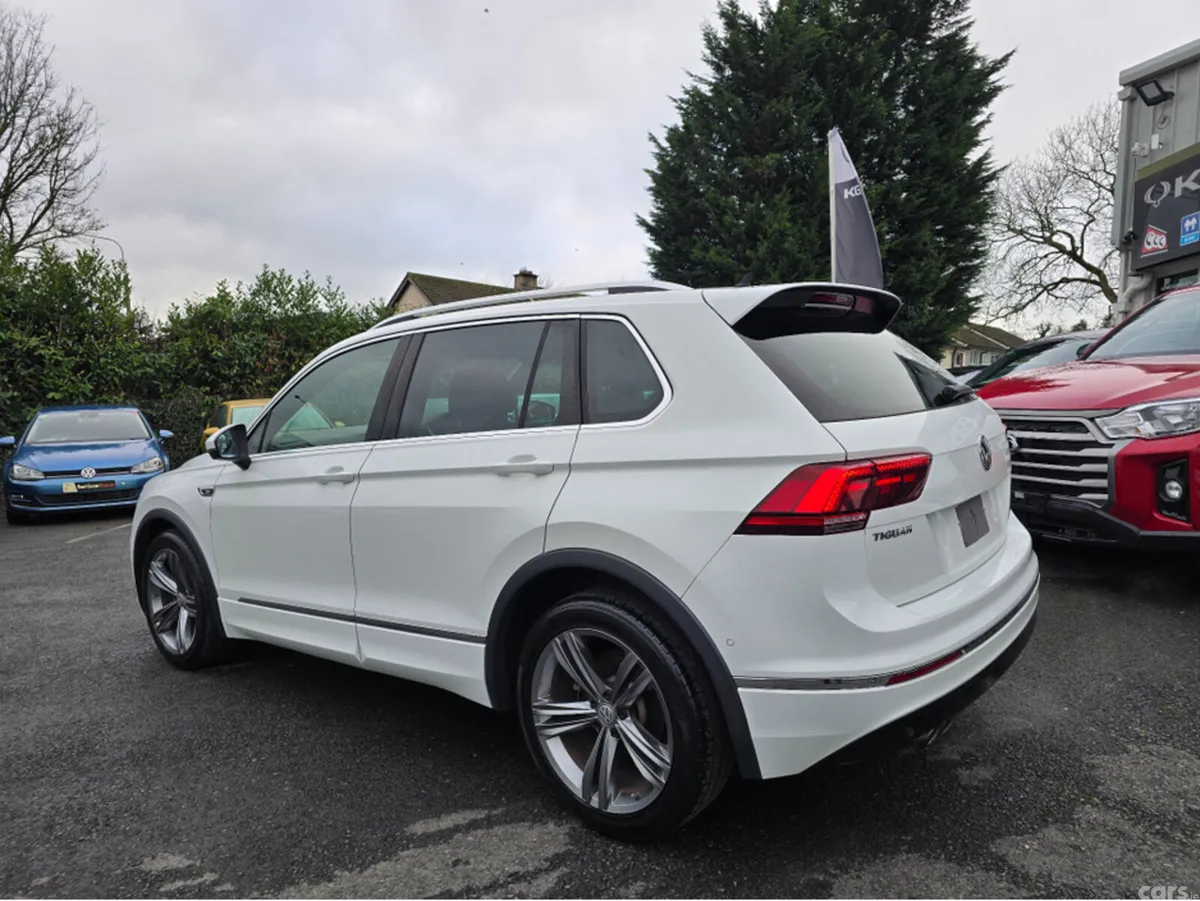 Volkswagen Tiguan MPV, Petrol, 2018, White