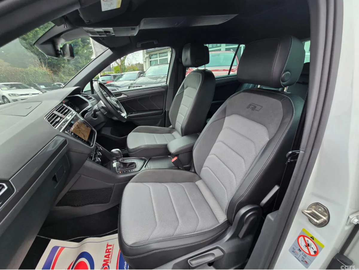 Volkswagen Tiguan MPV, Petrol, 2018, White