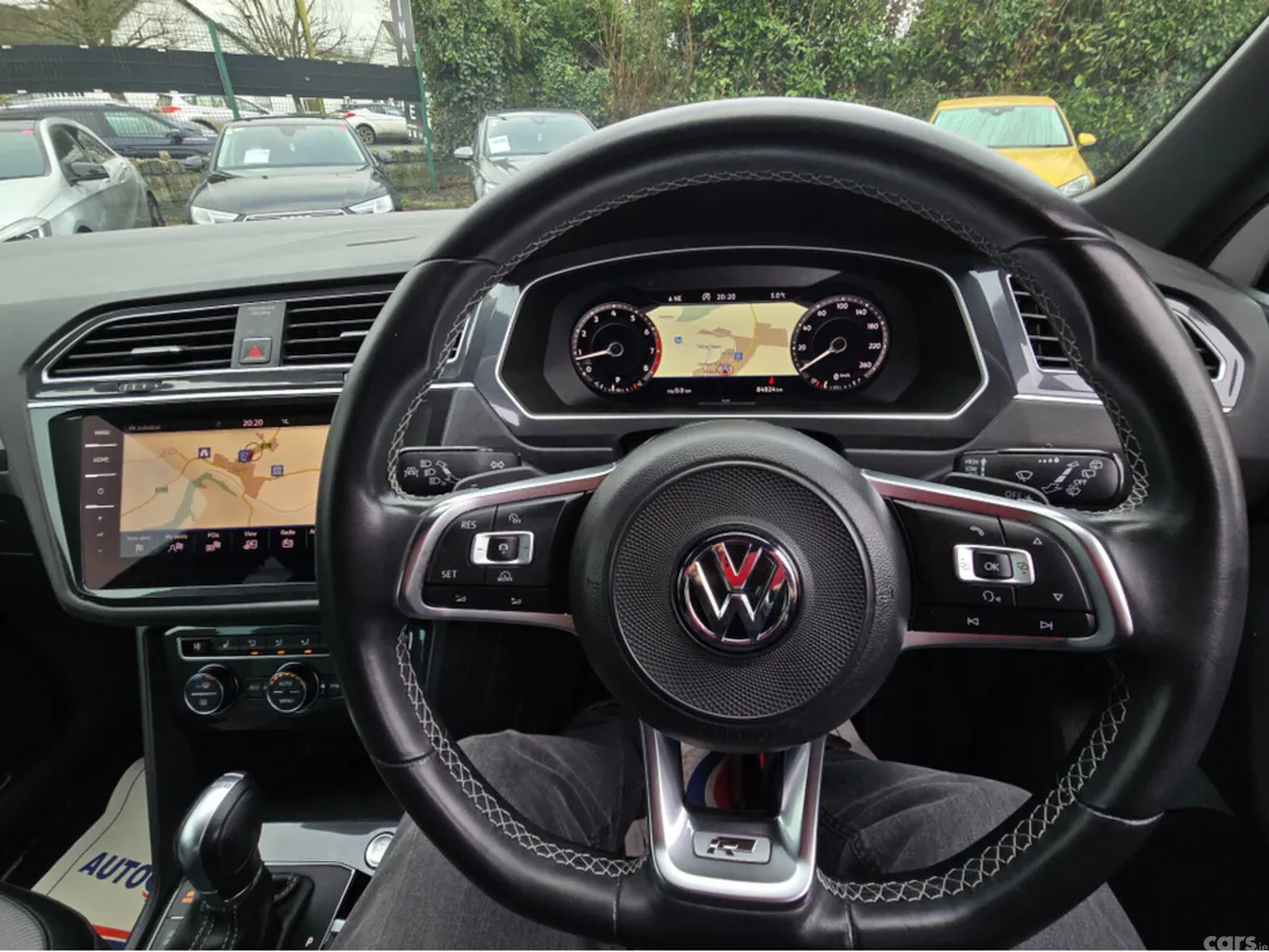 Volkswagen Tiguan MPV, Petrol, 2018, White