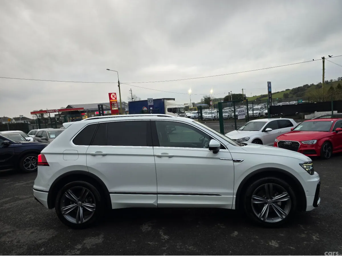 Volkswagen Tiguan SUV, Petrol, 2017, White