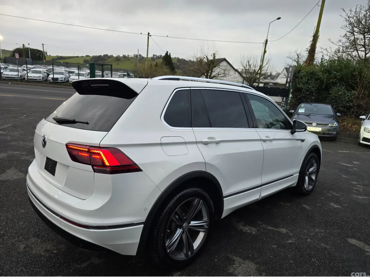 Volkswagen Tiguan SUV, Petrol, 2017, White