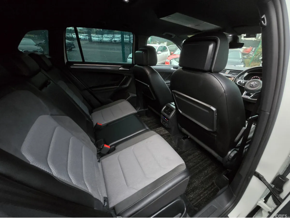 Volkswagen Tiguan SUV, Petrol, 2017, White